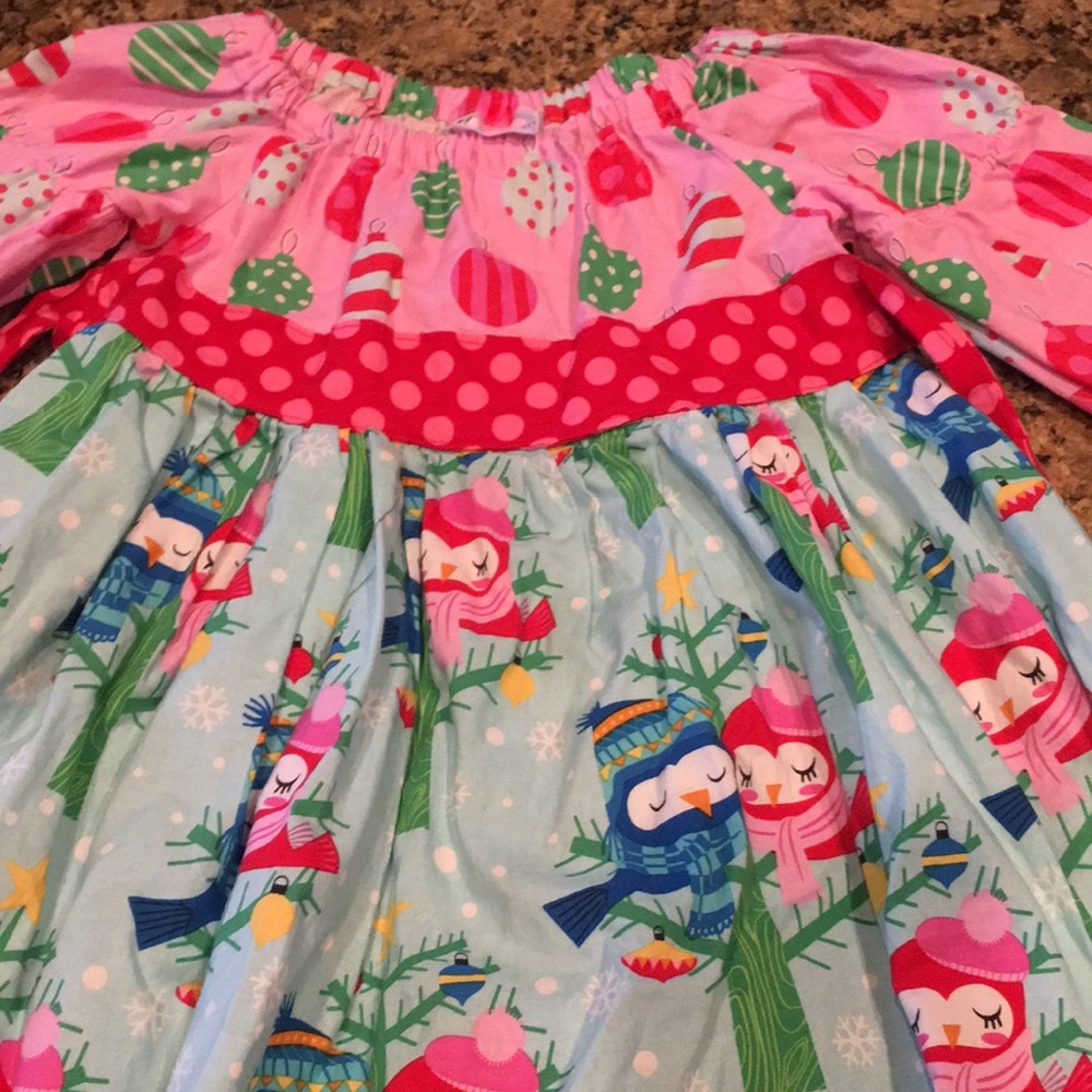 Beautiful winter/holiday dress!